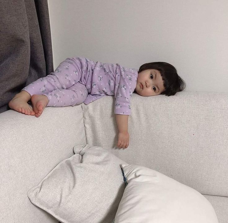 Con đang ngoan nhưng cứ nhìn thấy mẹ là lăn ra quấy khóc: Tín hiệu đáng mừng!- Ảnh 1.