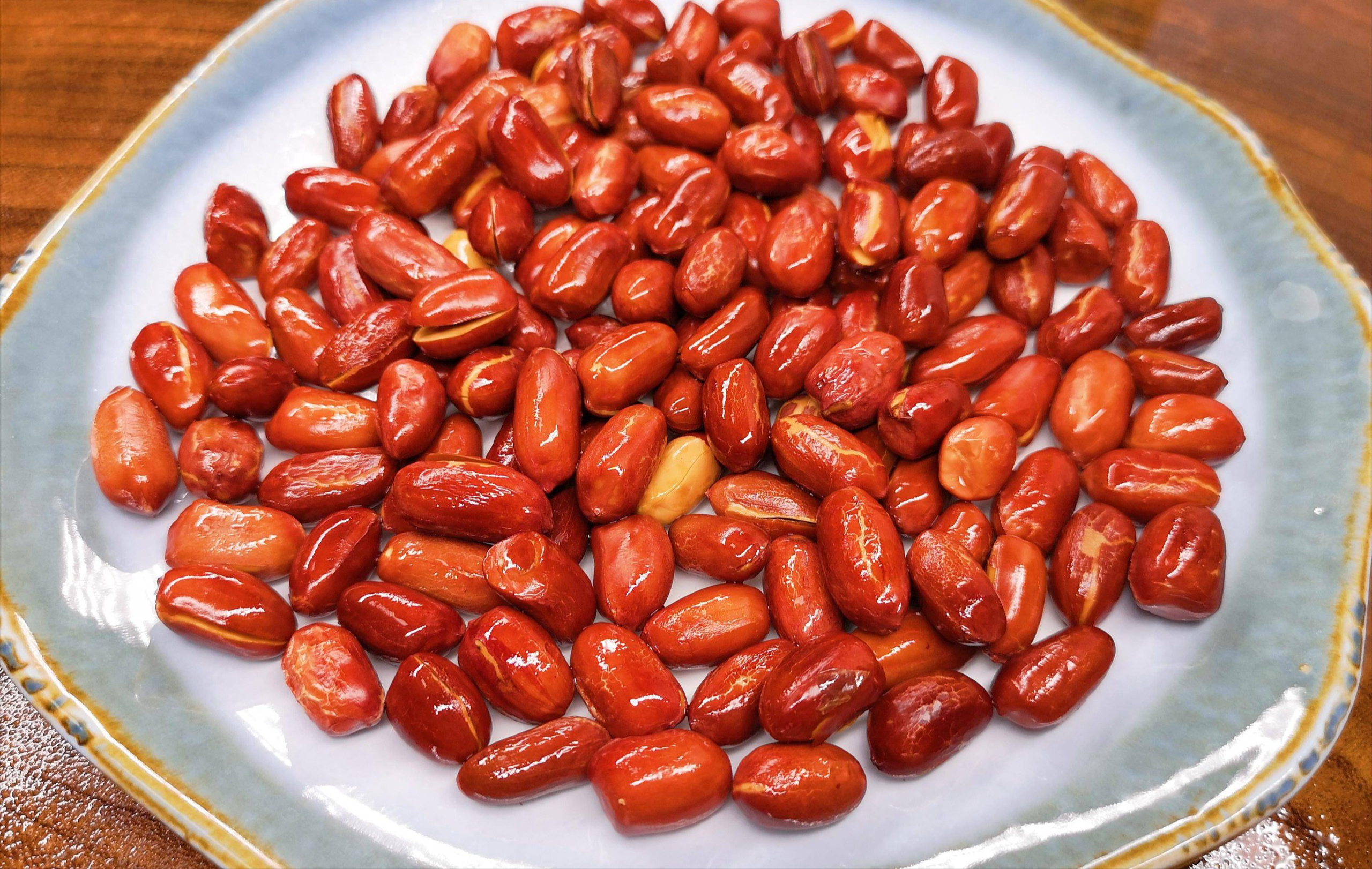 Đừng vội cho dầu khi rim lạc: Mẹo nhỏ giúp hạt lạc giòn tan cả nửa tháng không hề ỉu - Ảnh 1. Đừng vội cho dầu khi rim lạc: Mẹo nhỏ giúp hạt lạc giòn tan cả nửa tháng không hề ỉu - Ảnh 1.