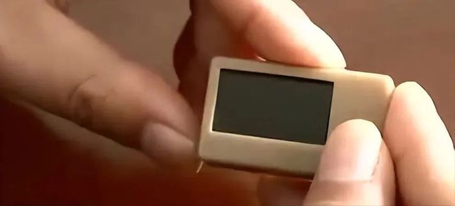 Thi đại học, nam sinh ở Trung Quốc liên tục dùng tẩy xóa đi đáp án đã điền, giám thị liếc nhìn rồi lập tức báo cảnh sát - Ảnh 2. Thi đại học, nam sinh ở Trung Quốc liên tục dùng tẩy xóa đi đáp án đã điền, giám thị liếc nhìn rồi lập tức báo cảnh sát - Ảnh 2.