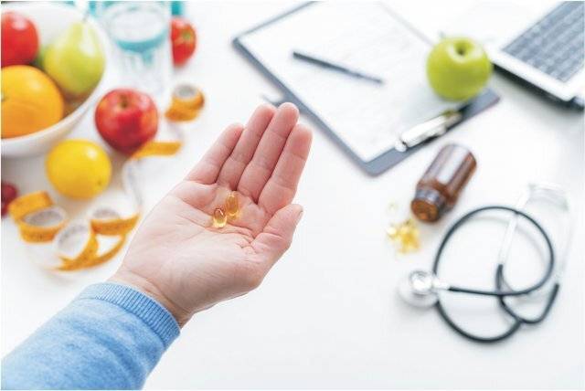 Cơ thể đang thiếu vitamin, trên khuôn mặt sẽ xuất hiện những dấu hiệu này: Đừng chủ quan mà suy kiệt sức khỏe- Ảnh 2. Cơ thể đang thiếu vitamin, trên khuôn mặt sẽ xuất hiện những dấu hiệu này: Đừng chủ quan mà suy kiệt sức khỏe- Ảnh 2.