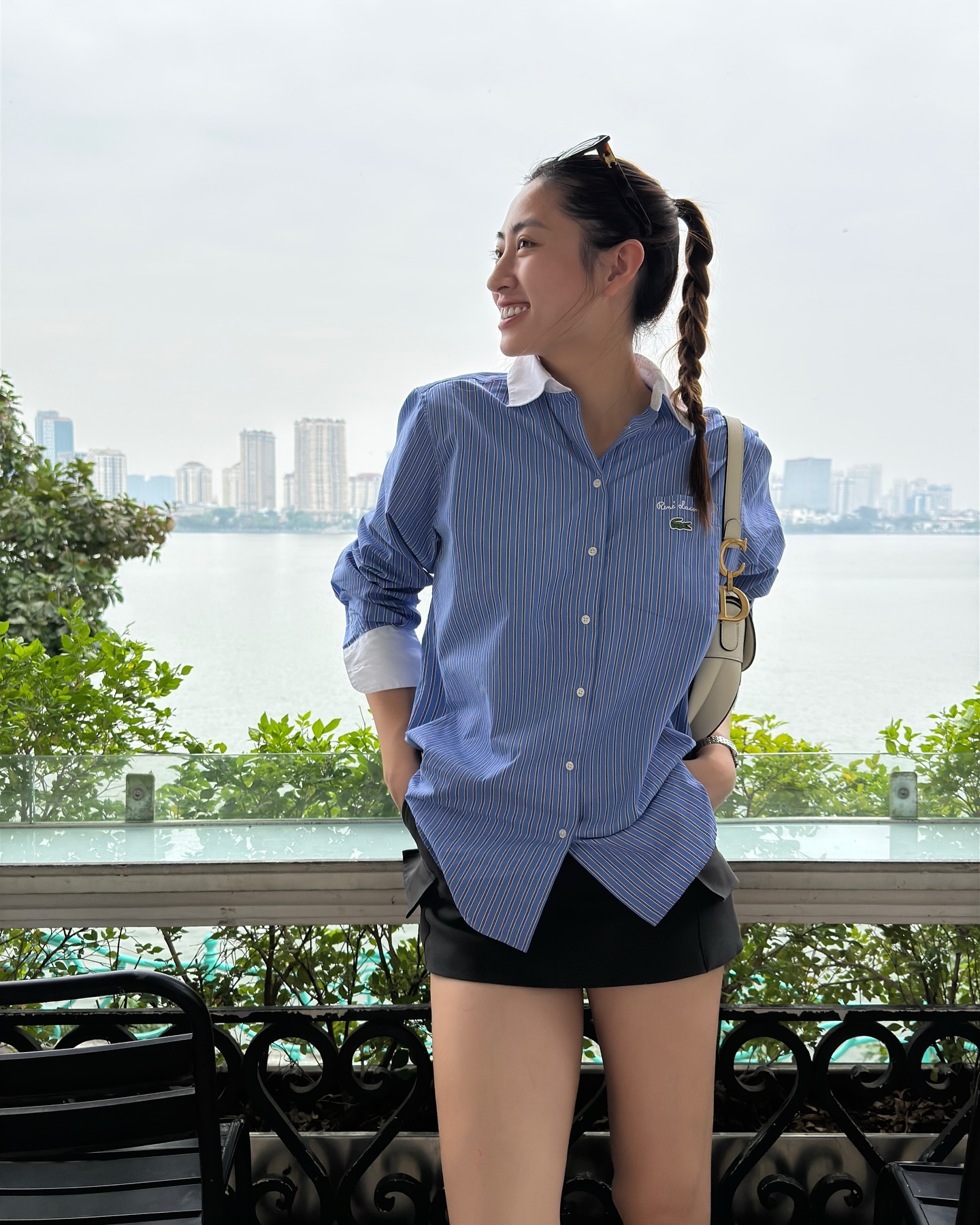 Đừng để style mãi nhạt nhẽo, nàng tham khảo ngay 10 cách mặc đồ màu sắc để nổi nhất đám đông mà vẫn sang chảnh - Ảnh 6. Đừng để style mãi nhạt nhẽo, nàng tham khảo ngay 10 cách mặc đồ màu sắc để nổi nhất đám đông mà vẫn sang chảnh - Ảnh 6.