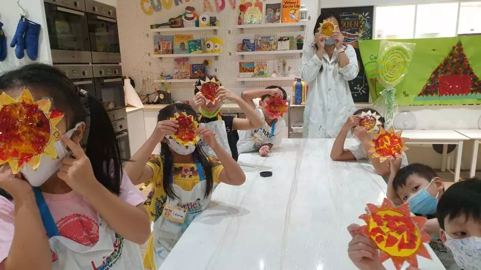 Con trai đi trại hè khoa học về nhà ngủ li bì cả ngày, mẹ sốc nặng khi biết lý do thật sự sau loạt ảnh lung linh- Ảnh 3. Con trai đi trại hè khoa học về nhà ngủ li bì cả ngày, mẹ sốc nặng khi biết lý do thật sự sau loạt ảnh lung linh- Ảnh 3.