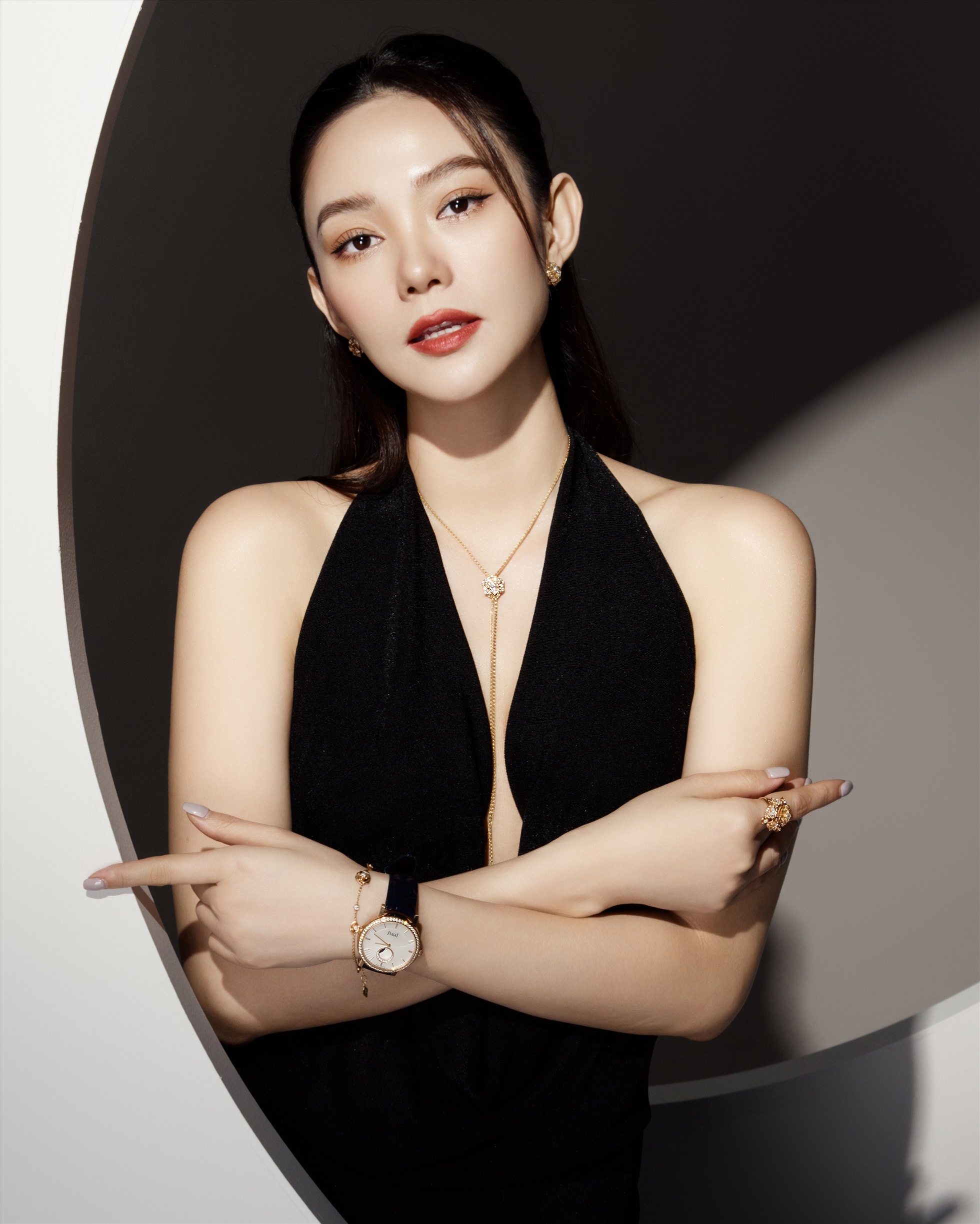 Không ai nghĩ đây lại là Minh Hằng, càng nhìn càng hoang mang “chuyện gì vậy trời?”- Ảnh 1. Không ai nghĩ đây lại là Minh Hằng, càng nhìn càng hoang mang “chuyện gì vậy trời?”- Ảnh 1.
