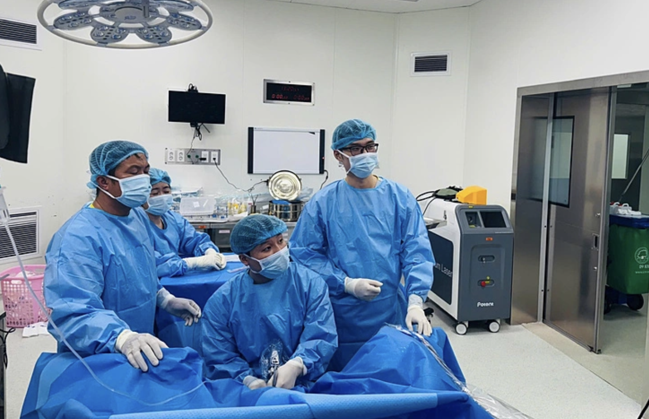 Lập trình viên quê Phú Thọ suy thận nặng, 2 quả thận lúc nhúc hàng trăm viên sỏi: Bác sĩ tóm gọn bằng 6 chữ ‘chí mạng’ - Ảnh 1. Lập trình viên quê Phú Thọ suy thận nặng, 2 quả thận lúc nhúc hàng trăm viên sỏi: Bác sĩ tóm gọn bằng 6 chữ ‘chí mạng’ - Ảnh 1.