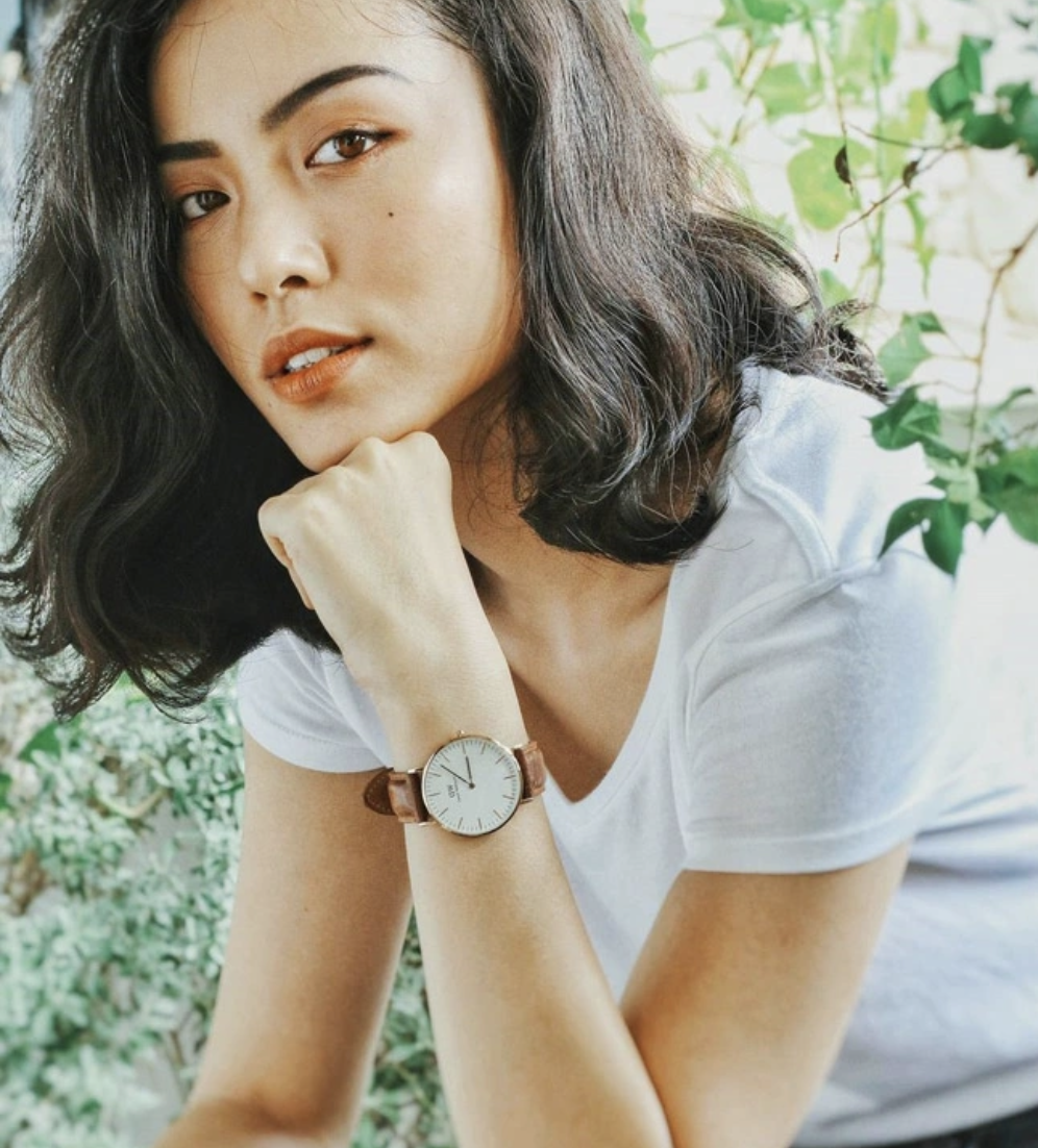 Hà Trúc bị đào lại quá khứ để lông mày sắc lẹm, cố trở thành Hà Trúc bị đào lại quá khứ để lông mày sắc lẹm, cố trở thành