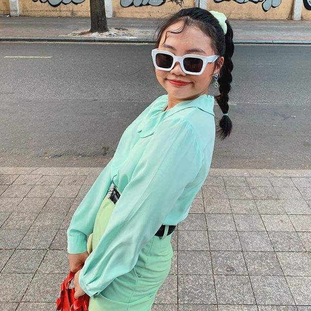 xuong-nha-an-tiec-trua-phuong-my-1752549723369-17525497234481664521736.jpg