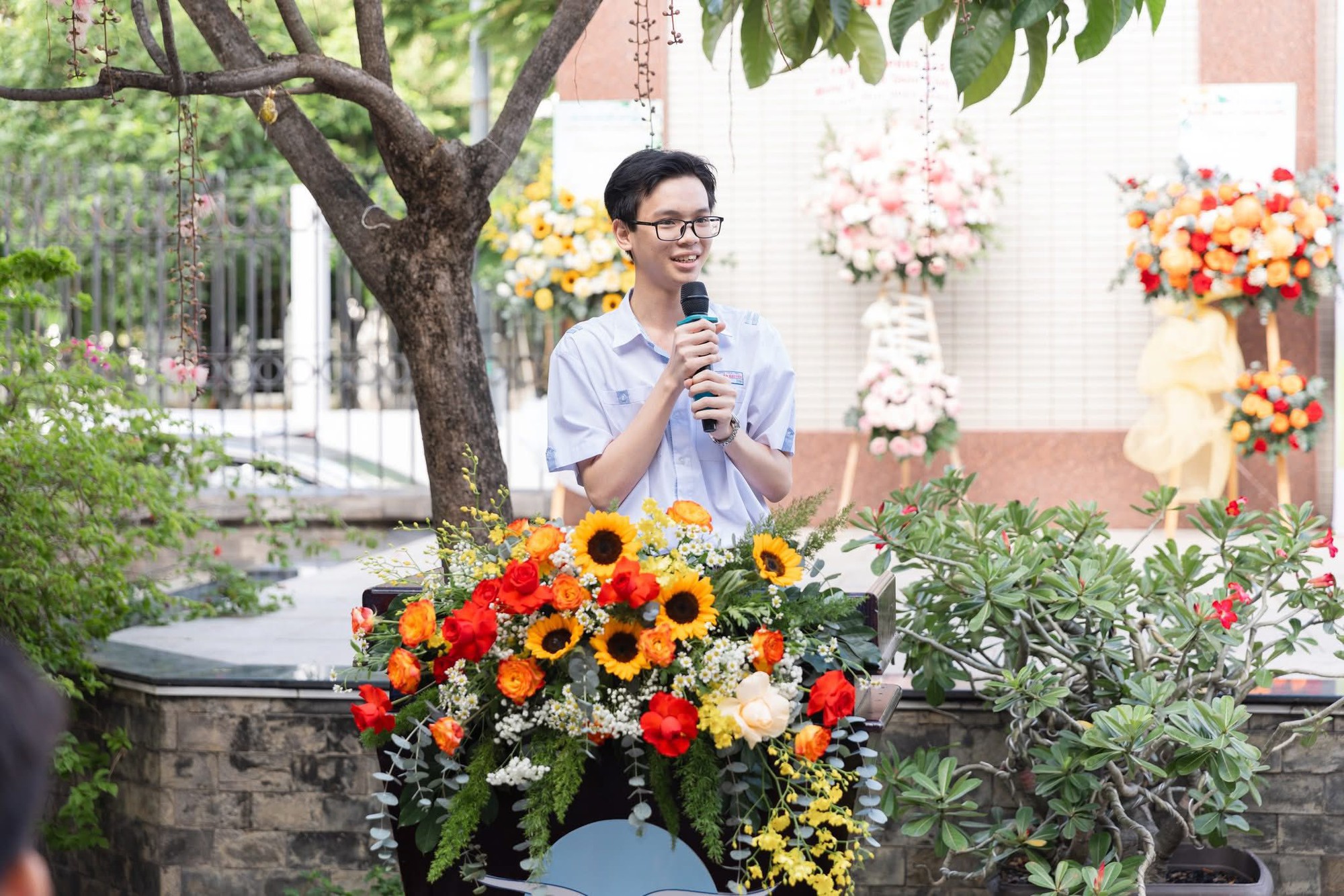 Lộ diện thủ khoa khối B toàn quốc đến từ trường tư thục: Từng ‘ẵm’ 2 giải Nhất môn Toán của thành phố, đạt 1038 điểm trong kỳ thi ĐGNL - Ảnh 2. Lộ diện thủ khoa khối B toàn quốc đến từ trường tư thục: Từng ‘ẵm’ 2 giải Nhất môn Toán của thành phố, đạt 1038 điểm trong kỳ thi ĐGNL - Ảnh 2.