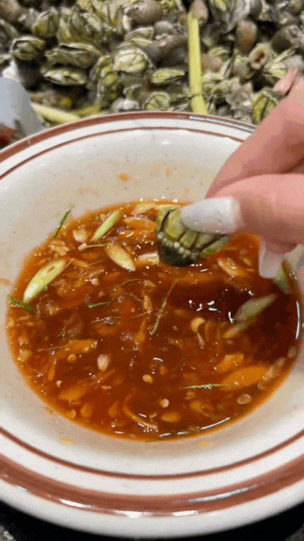 oc-mong-tay-quy-ha-ngong-5-17526572902382023352487.gif