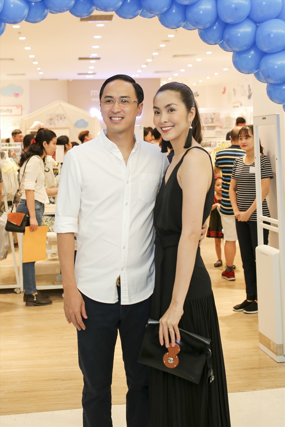 Sao nữ hạng A là "ca lạ" của Vbiz: 13 năm không đóng phim vẫn hot, đàn em chẳng dám "soán ngôi"!- Ảnh 7. Sao nữ hạng A là "ca lạ" của Vbiz: 13 năm không đóng phim vẫn hot, đàn em chẳng dám "soán ngôi"!- Ảnh 7.