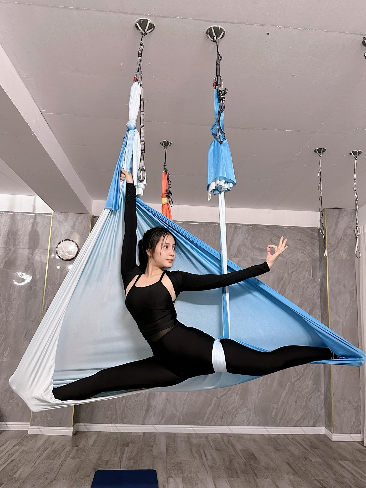 Gái một con - Thiên An cực chăm tập 2 môn thể thao, bảo sao dáng đẹp, eo thon, body nuột nà thế!- Ảnh 18. Gái một con - Thiên An cực chăm tập 2 môn thể thao, bảo sao dáng đẹp, eo thon, body nuột nà thế!- Ảnh 18.