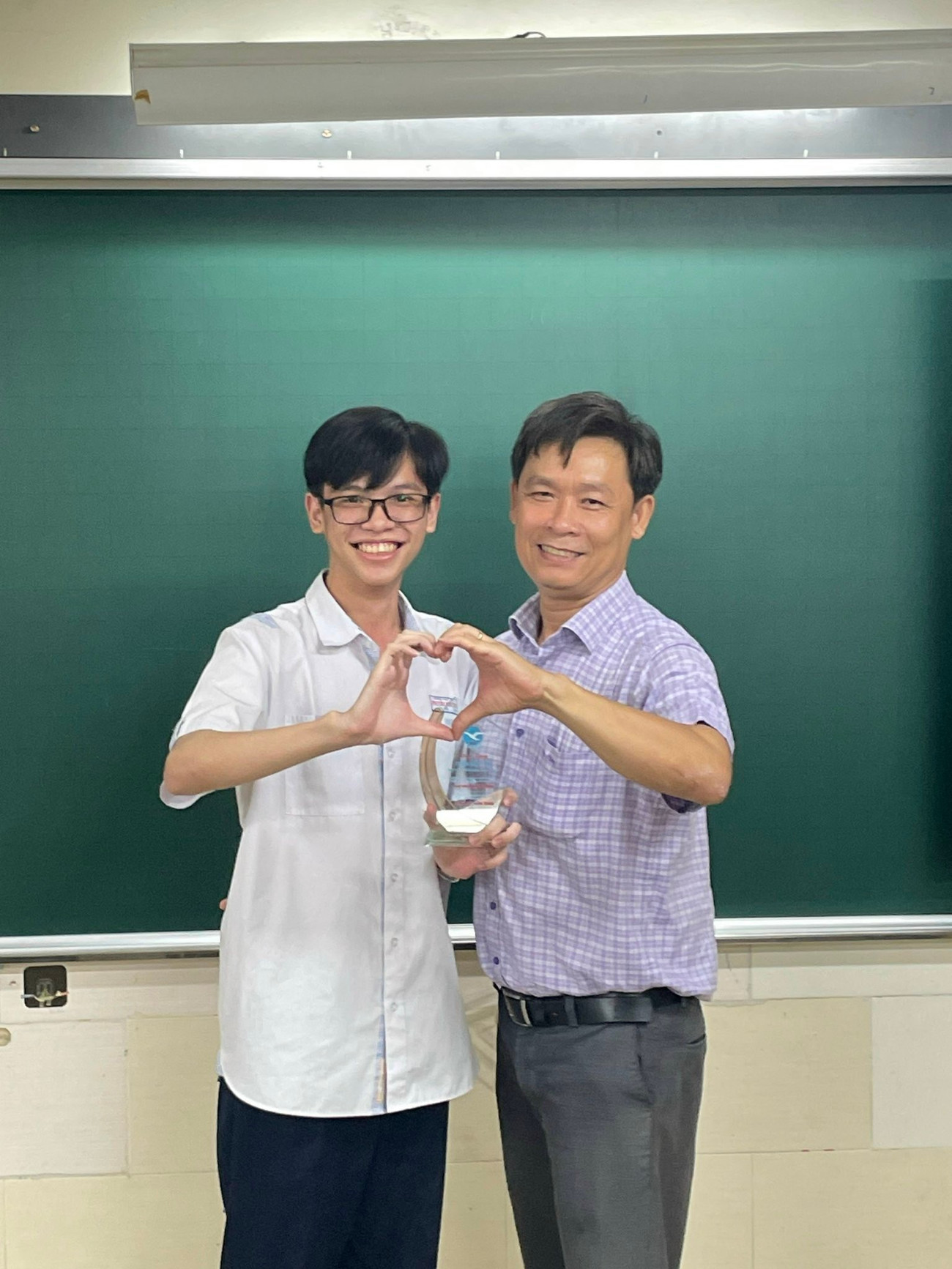 Thủ khoa khối B toàn quốc nói 'không' với luyện thi, học thêm... - Ảnh 3. Thủ khoa khối B toàn quốc nói 'không' với luyện thi, học thêm... - Ảnh 3.