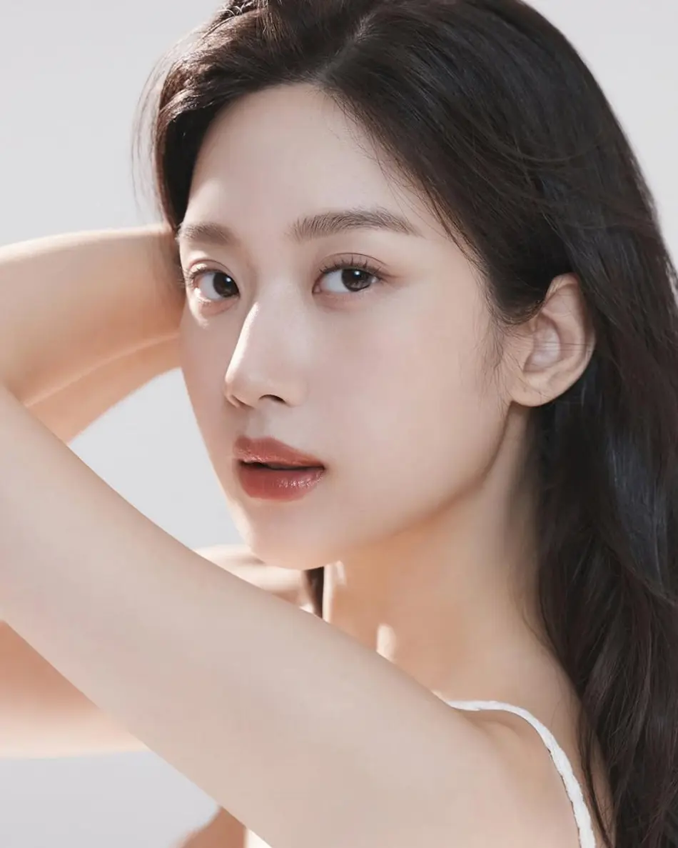 Moon Ga Young gây chú ý trong phim mới Moon Ga Young gây chú ý trong phim mới