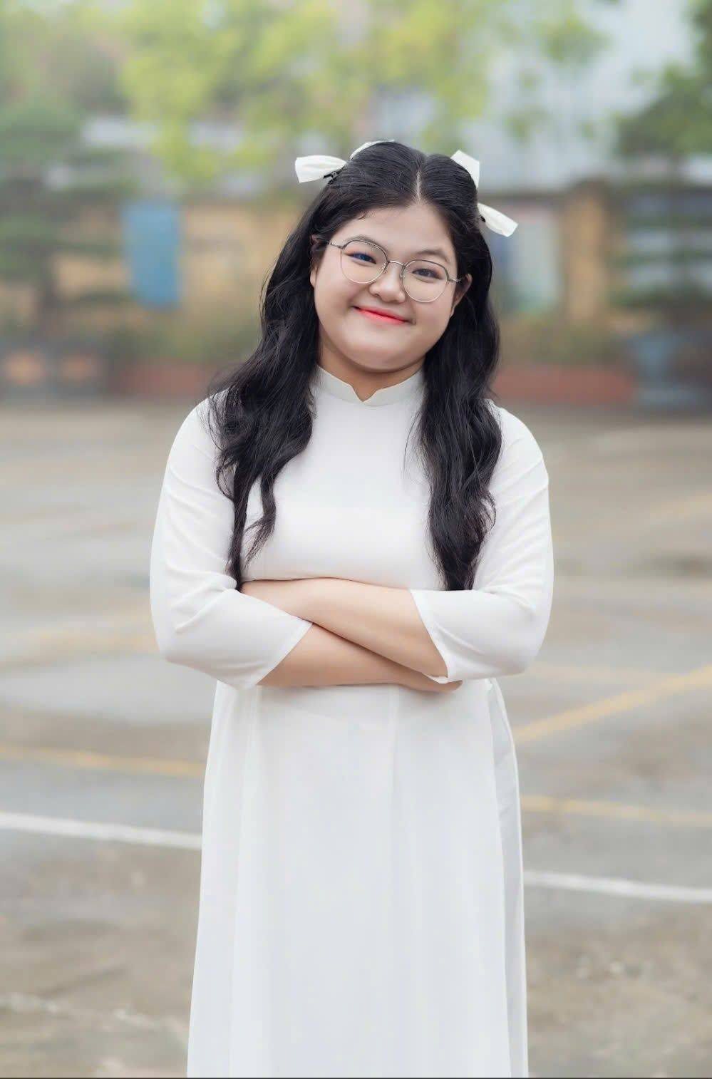 Dàn thủ khoa toàn quốc kỳ thi THPT 2025 là những ai? - Ảnh 4. Dàn thủ khoa toàn quốc kỳ thi THPT 2025 là những ai? - Ảnh 4.