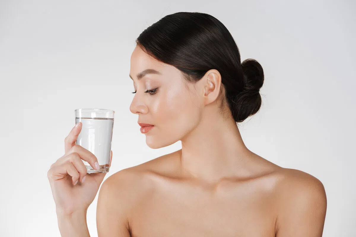 Phụ nữ sau tuổi 40 uống collagen mỗi ngày: Da căng mịn bật tông, khỏe xương khớp nhưng cần lưu ý 7 điều quan trọng- Ảnh 2. Phụ nữ sau tuổi 40 uống collagen mỗi ngày: Da căng mịn bật tông, khỏe xương khớp nhưng cần lưu ý 7 điều quan trọng- Ảnh 2.