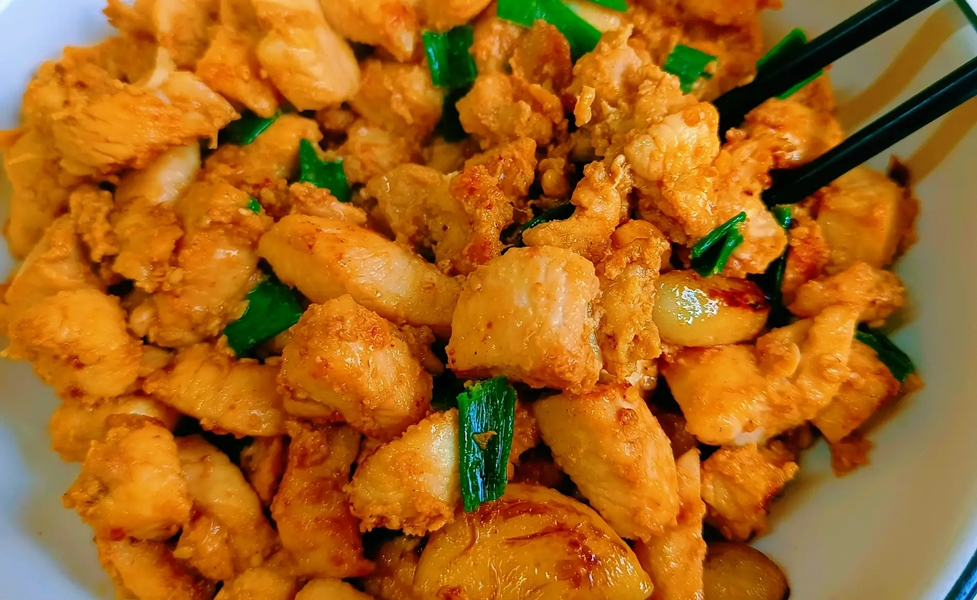 Bữa cơm mùa hè hãy làm món ăn này, hương thơm nồng nàn, đưa vị và ngon miệng - Ảnh 1.