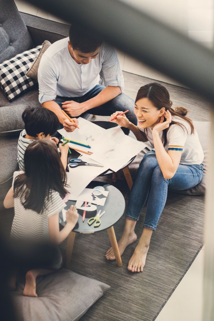 Chuyên gia cho biết: 5 chủ đề TUYỆT ĐỐI không nhắc tới trước mặt trẻ và 5 điều NHẠY CẢM nhưng lại có lợi nếu nói ra đúng cách- Ảnh 4. Chuyên gia cho biết: 5 chủ đề TUYỆT ĐỐI không nhắc tới trước mặt trẻ và 5 điều NHẠY CẢM nhưng lại có lợi nếu nói ra đúng cách- Ảnh 4.