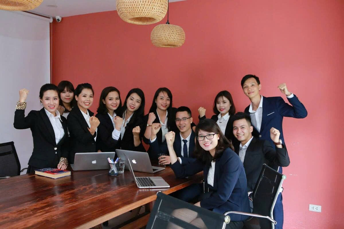 Đồng phục công sở: Đồng phục công sở: