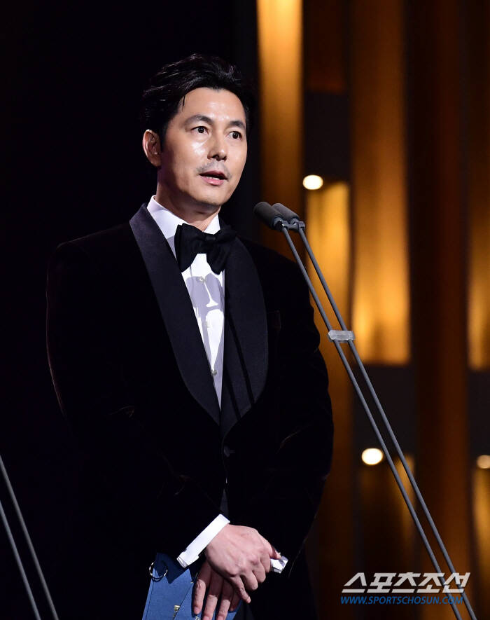 jung-woo-sung-rx-1a-01-1752823878227-1752823878333620146424.jpg