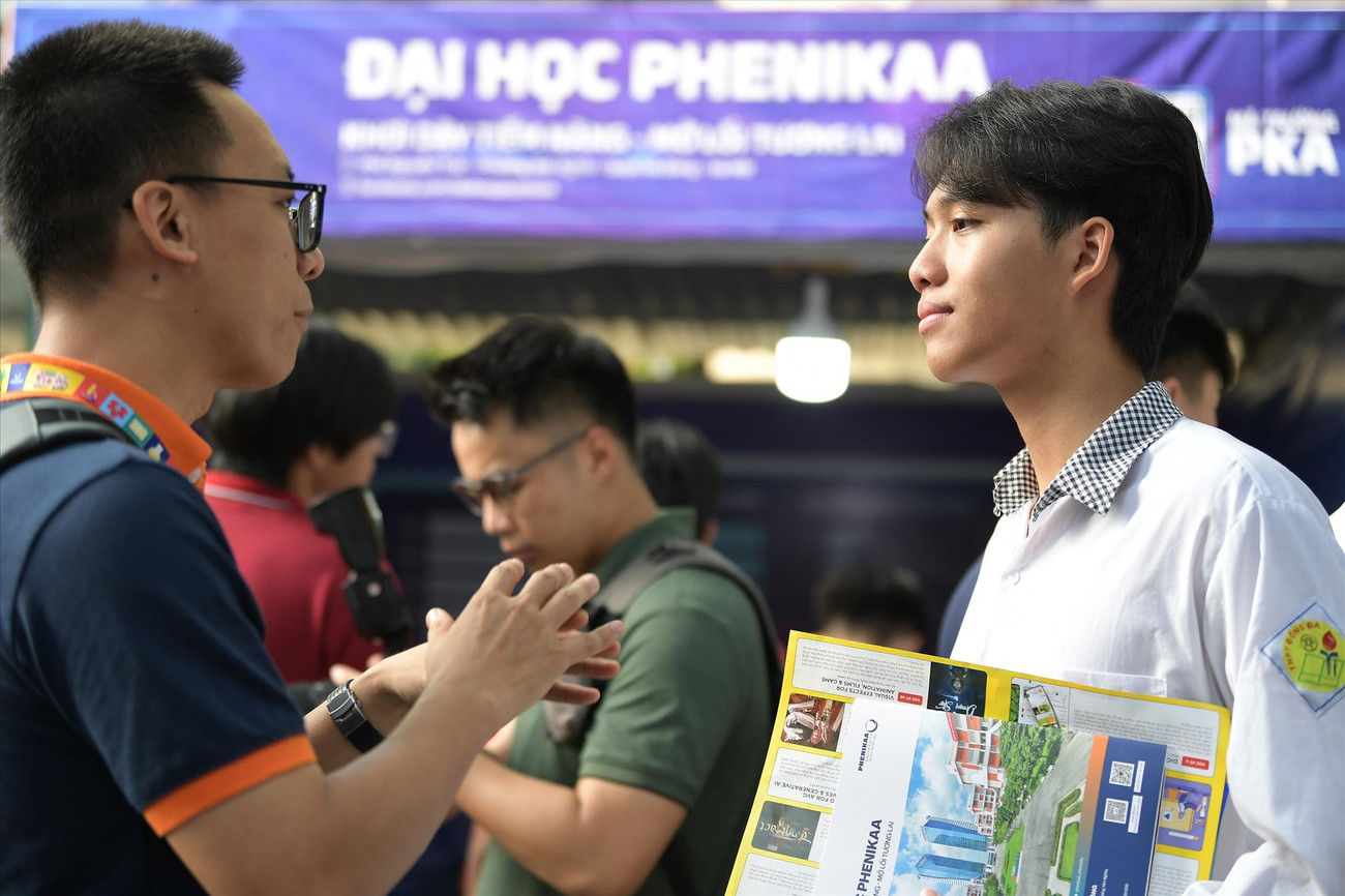 Xét tuyển đại học: Tổ hợp có độ cạnh tranh khốc liệt nhất - Ảnh 1. Xét tuyển đại học: Tổ hợp có độ cạnh tranh khốc liệt nhất - Ảnh 1.
