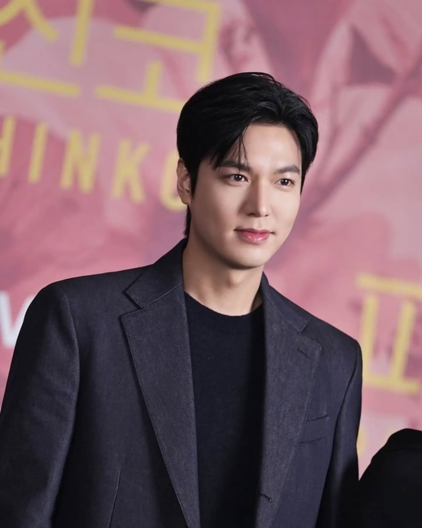 actorleeminhotr4596155938249629127864168690979398254828645n-1752866797225266178218-1752887217832-17528872188271157892261-1752888328459-17528883300311104267946.jpg