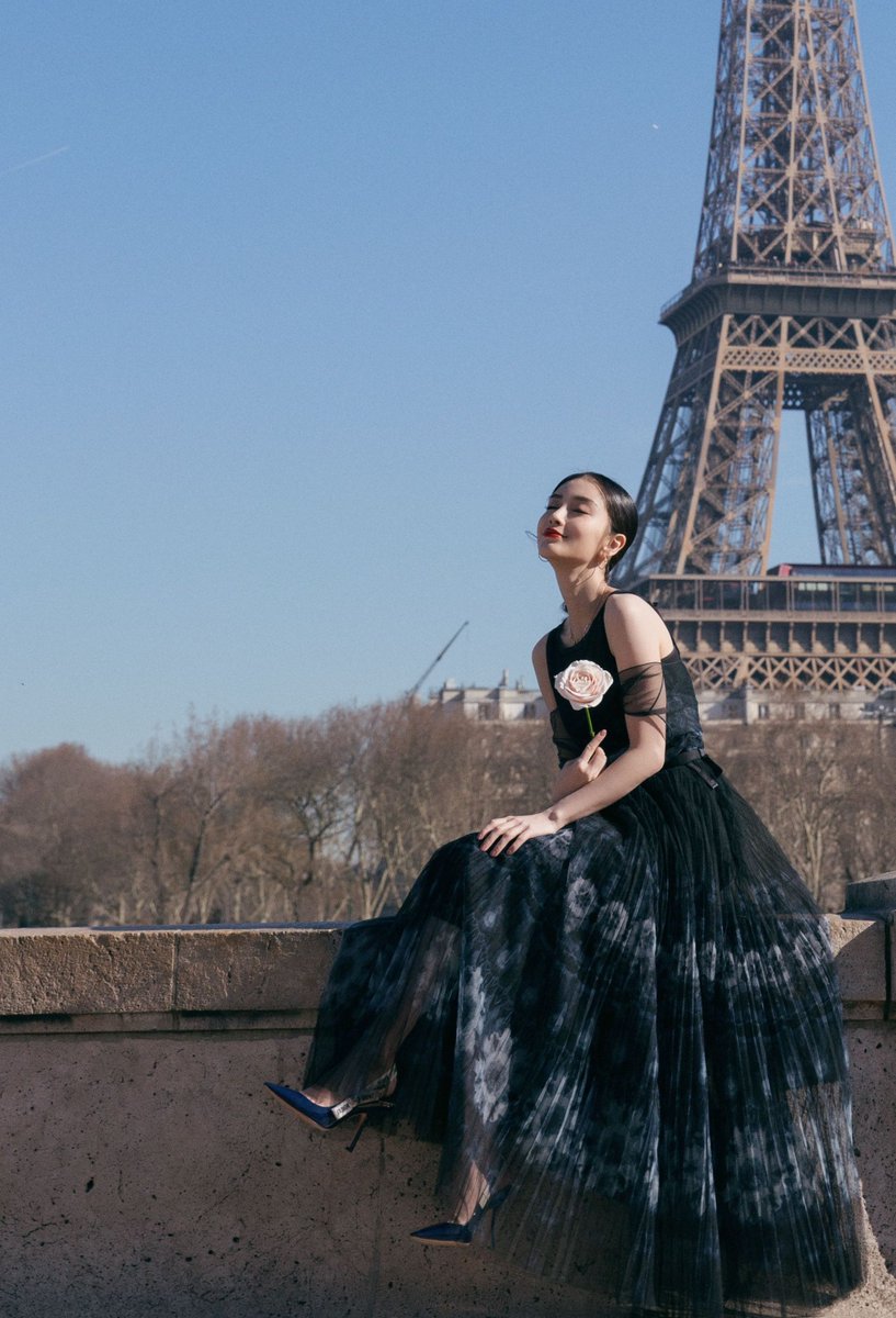 Angelababy: Từ mẫu teen thành nàng thơ Dior, biểu tượng nhan sắc vượt thị phi và lần trở lại ngoạn mục hậu Angelababy: Từ mẫu teen thành nàng thơ Dior, biểu tượng nhan sắc vượt thị phi và lần trở lại ngoạn mục hậu