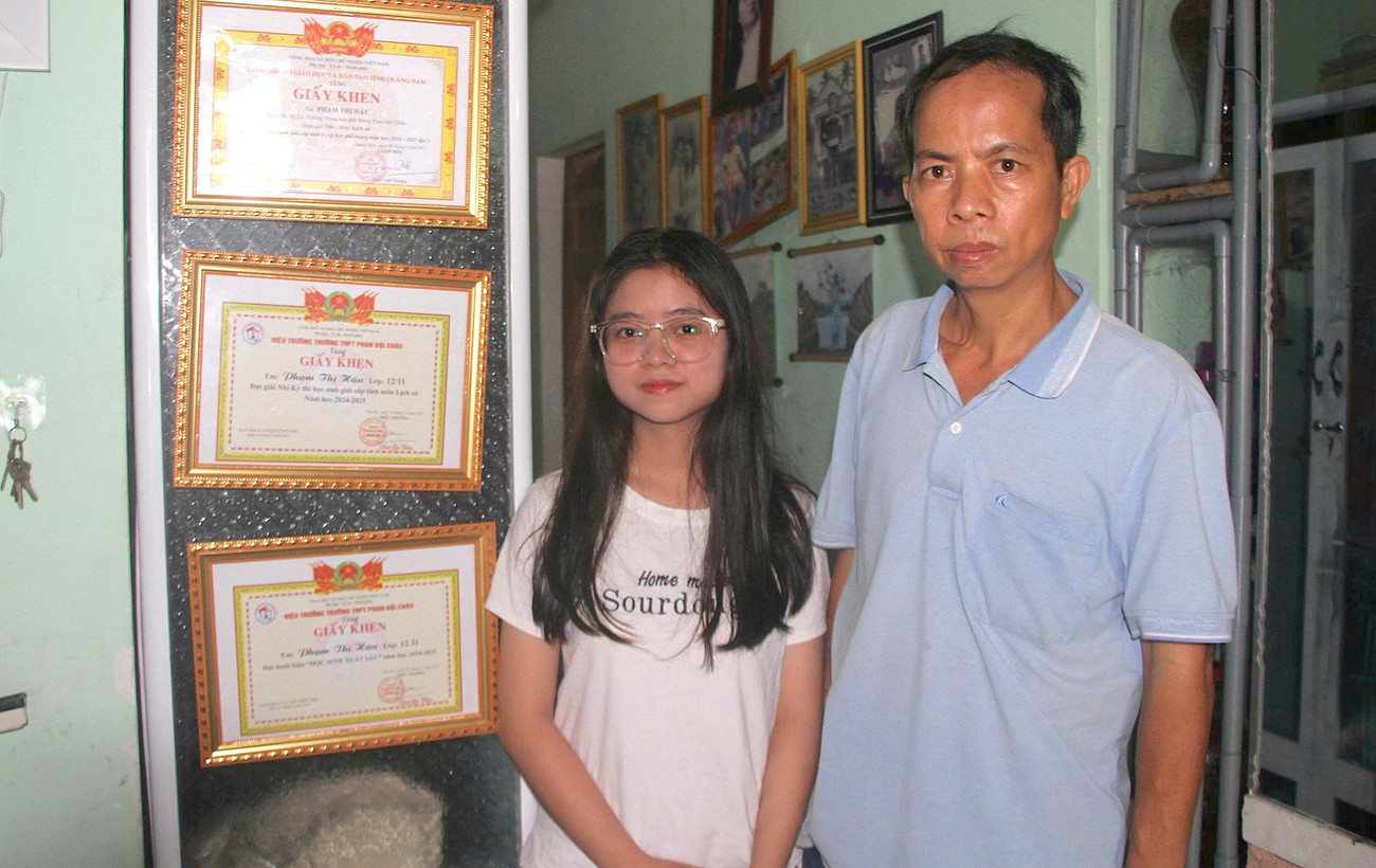 Nữ sinh mồ côi ở Đà Nẵng đạt 29 điểm khối C00 mơ thành cô giáo dạy Văn - Ảnh 2.