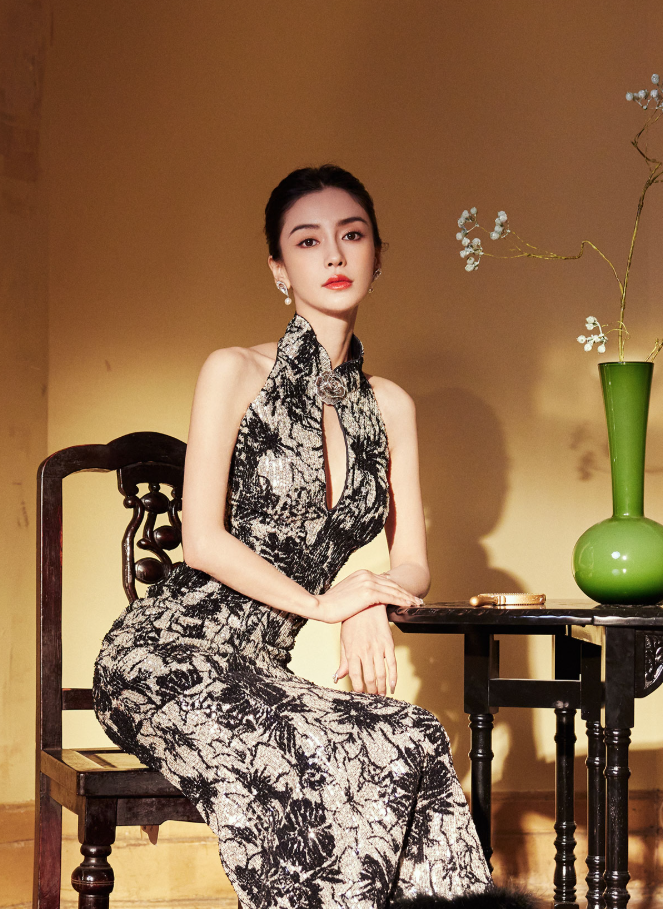 Angelababy: Từ mẫu teen thành nàng thơ Dior, biểu tượng nhan sắc vượt thị phi và lần trở lại ngoạn mục hậu Angelababy: Từ mẫu teen thành nàng thơ Dior, biểu tượng nhan sắc vượt thị phi và lần trở lại ngoạn mục hậu