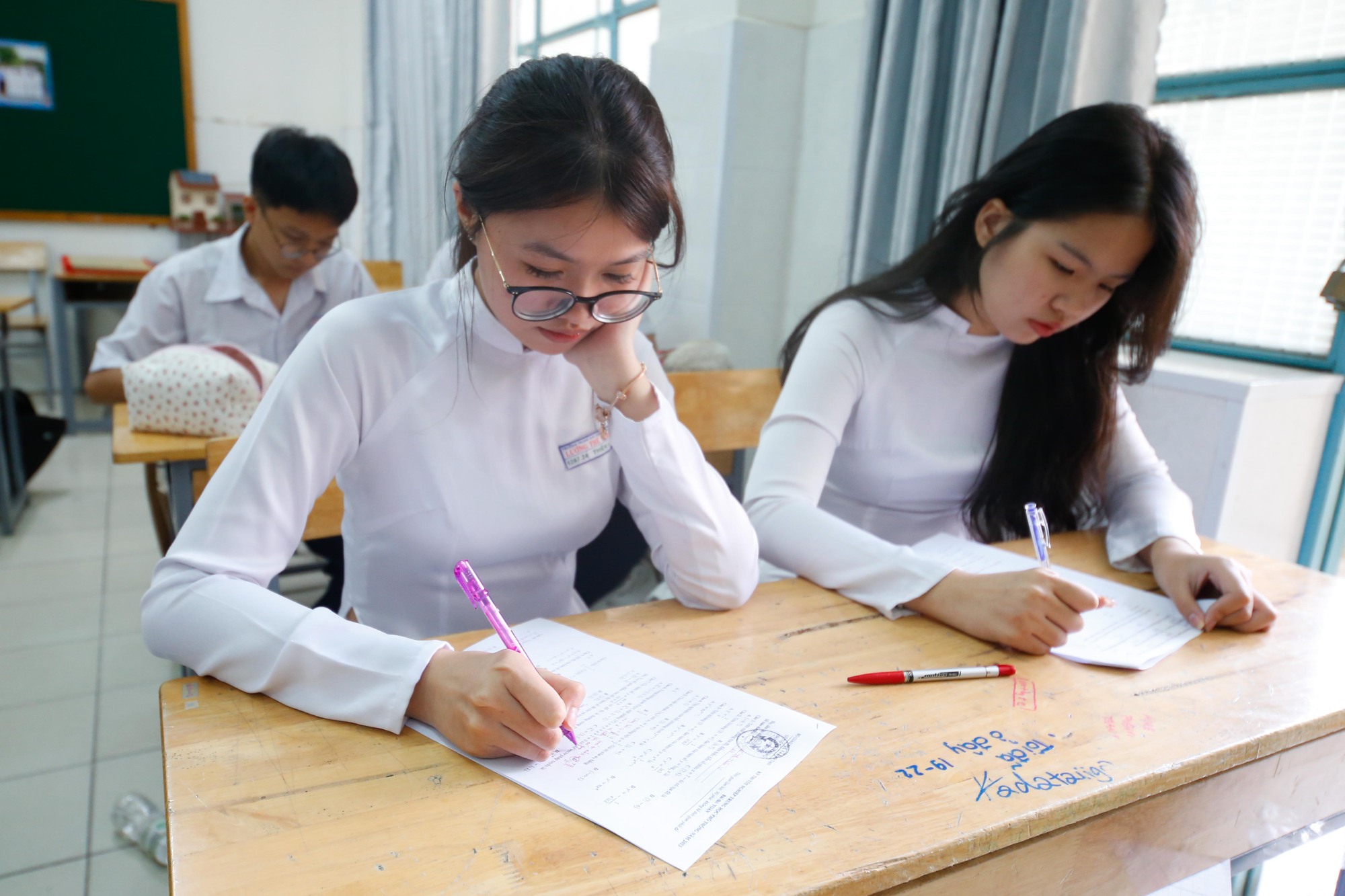 Lịch công bố điểm chuẩn thi tốt nghiệp THPT 2025 CHÍNH THỨC- Ảnh 1. Lịch công bố điểm chuẩn thi tốt nghiệp THPT 2025 CHÍNH THỨC- Ảnh 1.