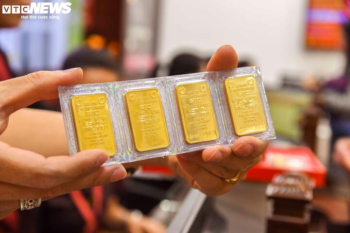Giá vàng hôm nay 19/7: Trong nước và thế giới cùng tăng mạnh - Ảnh 1. Giá vàng hôm nay 19/7: Trong nước và thế giới cùng tăng mạnh - Ảnh 1.