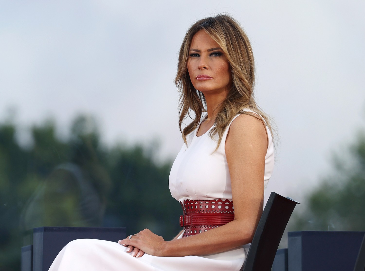 Đệ nhất phu nhân Melania Trump gần như không già đi trong 20 năm: U60 vẫn có làn da mịn mướt, nhìn thực đơn ăn uống mới thấy toàn &quot;bom tấn&quot; về dinh dưỡng- Ảnh 1.