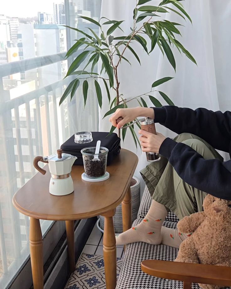 Tôi sống tối giản trong 1 năm: Không còn thấu chi, không còn tích trữ – và tài chính của tôi đã ổn định hơn bao giờ hết - Ảnh 2. Tôi sống tối giản trong 1 năm: Không còn thấu chi, không còn tích trữ – và tài chính của tôi đã ổn định hơn bao giờ hết - Ảnh 2.