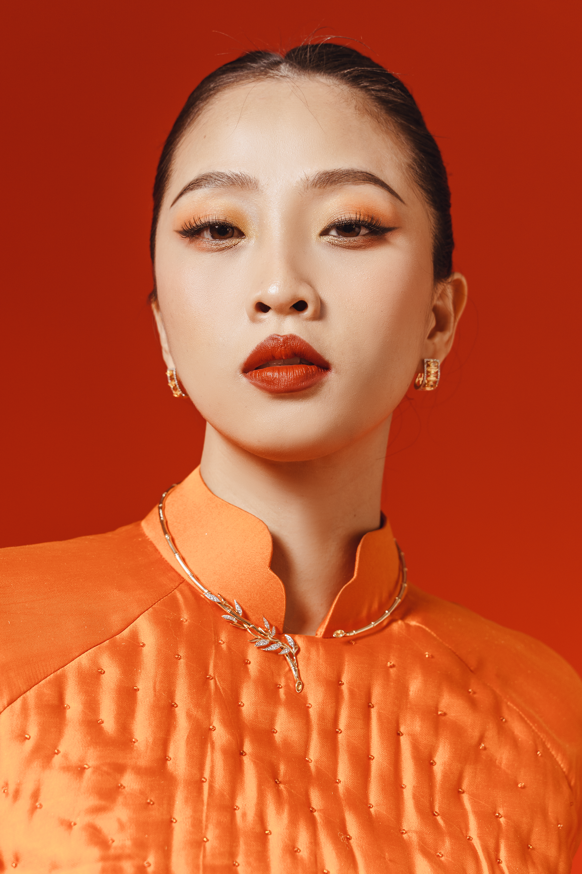 MC Liêu Hà Trinh khiến sao Việt tự &quot;cởi lòng&quot;   - Ảnh 4.