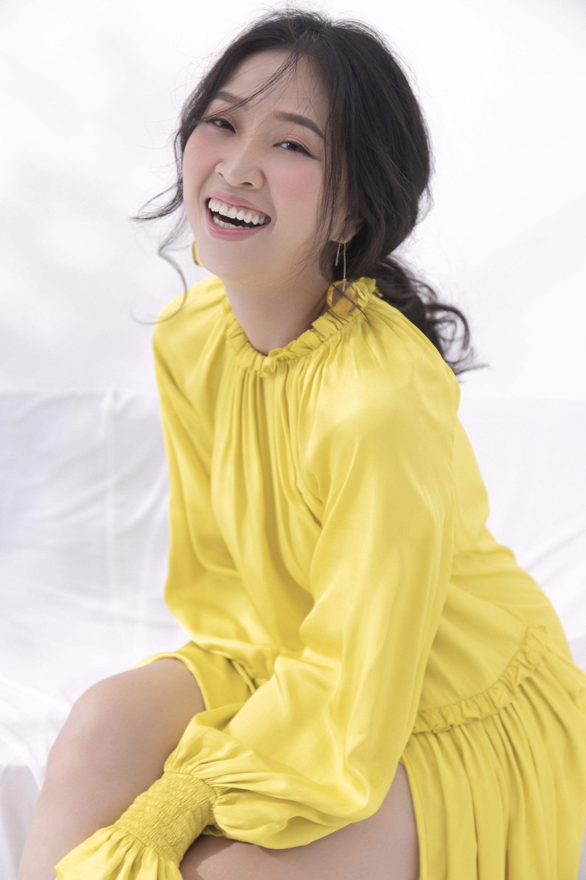 MC Liêu Hà Trinh khiến sao Việt tự &quot;cởi lòng&quot;   - Ảnh 1.