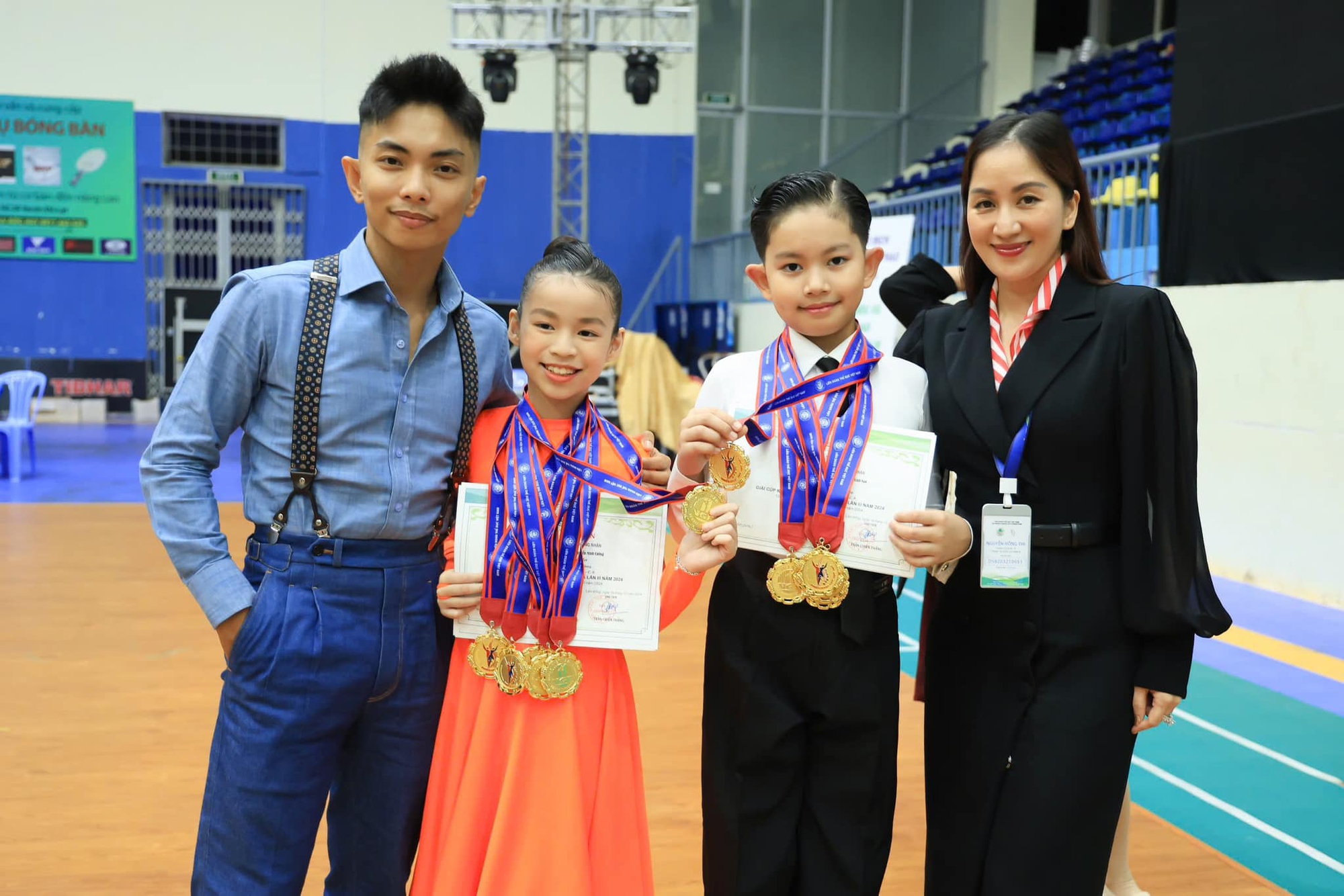 &quot;Đôi giày vàng&quot; trong làng dancesport Việt: Xuất thân &quot;con nhà nòi&quot;, khẳng định mình bằng tài năng thực sự- Ảnh 37.
