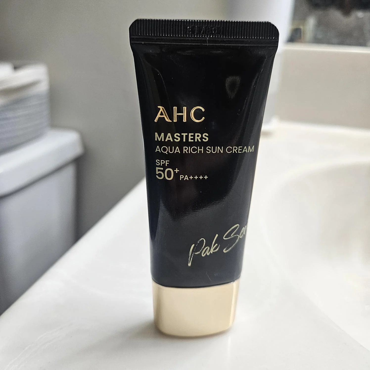 review-ahc-masters-aqua-rich-sun-cream-v0-muujh4h7pd7d1-1751339075474222888575-1751347975292-17513479755971550714580-1751447601462-1751447601544179287668.jpg