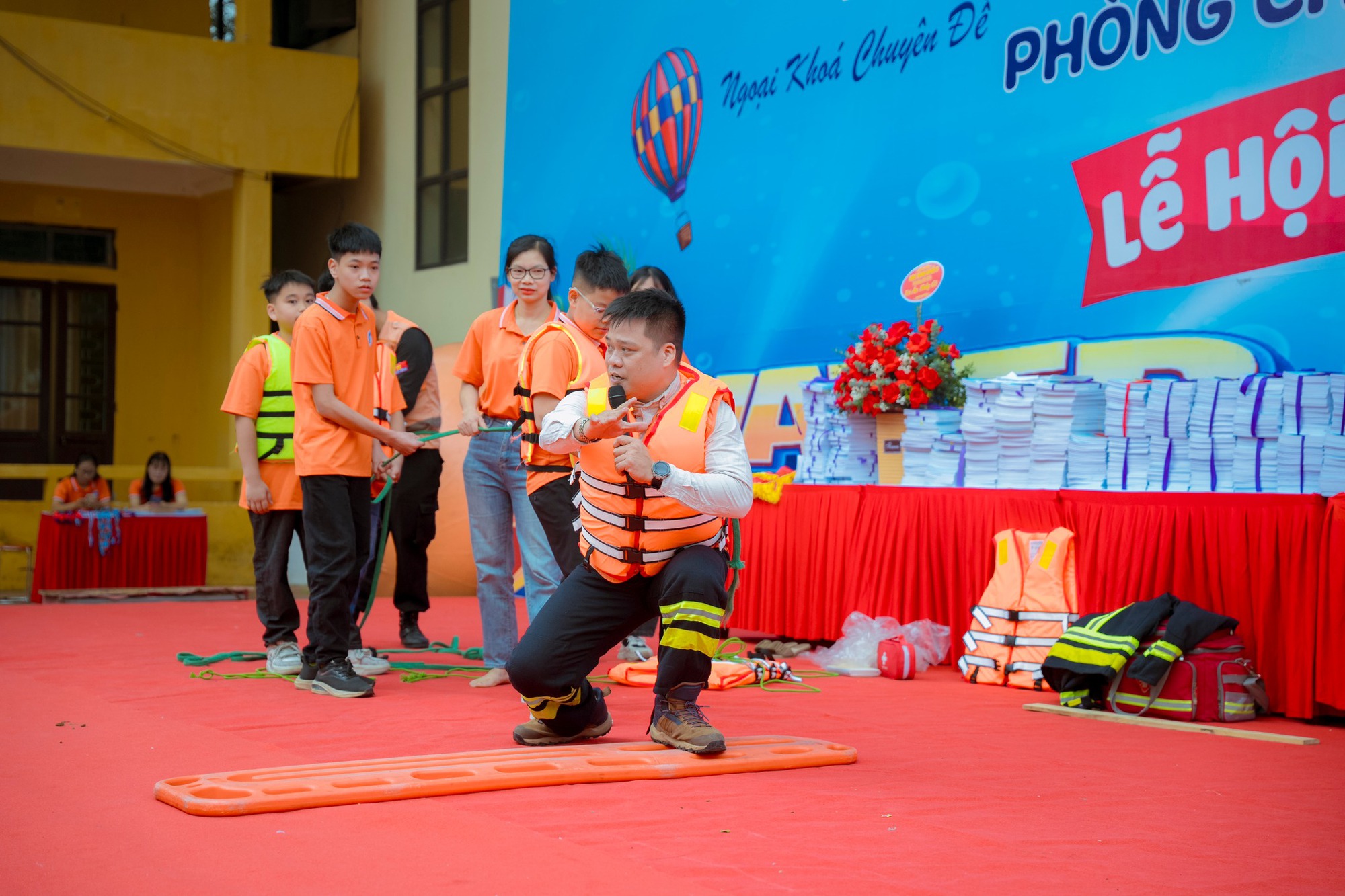 Hướng dẫn an toàn và tự cứu sinh trên biển - Bài chia sẻ &quot;ai cũng nên đọc&quot; của đội trưởng FAS Angel Phạm Quốc Việt - Ảnh 2.
