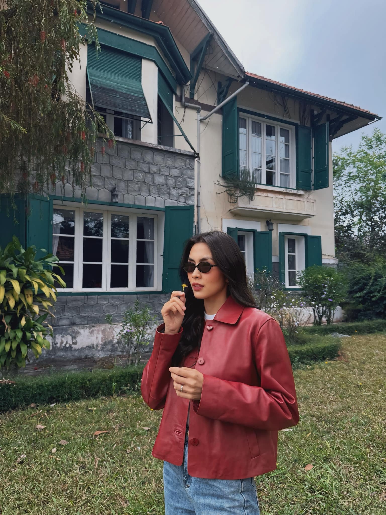 Việt Nam hiếm ai 17 tuổi đã ra dáng đại minh tinh như cô gái này, nhan sắc hơn cả chữ “trình” không thể chấm nổi - Ảnh 10.