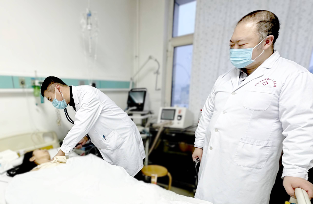Bà mẹ trẻ mắc ung thư phổi giai đoạn cuối do không làm 1 việc khi nấu ăn để không đánh thức con đang ngủ - Ảnh 1.