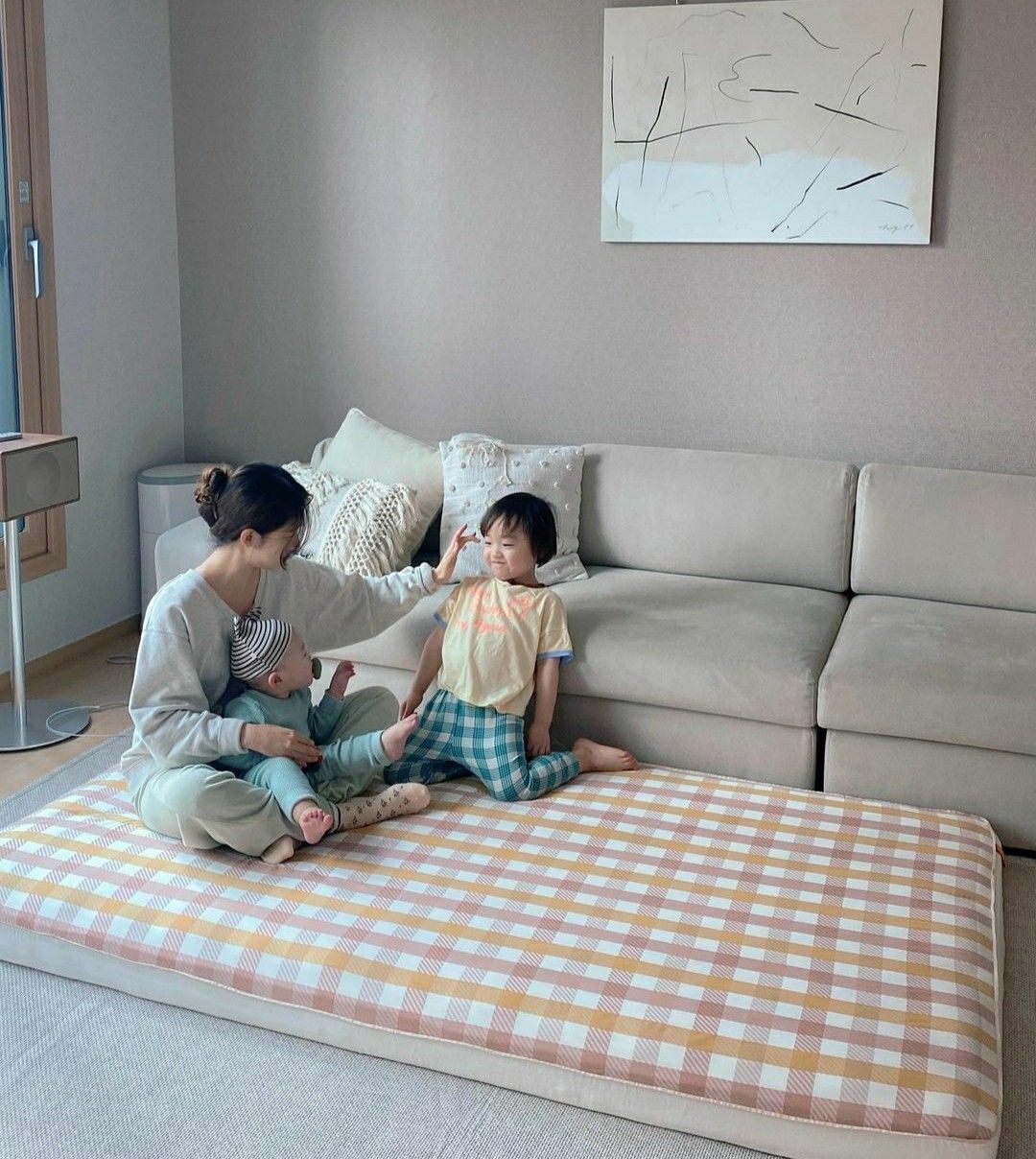 Độ tuổi phù hợp bắt đầu cho con ngủ riêng để con không khủng hoảng, mẹ không lo lắng- Ảnh 3. Độ tuổi phù hợp bắt đầu cho con ngủ riêng để con không khủng hoảng, mẹ không lo lắng- Ảnh 3.