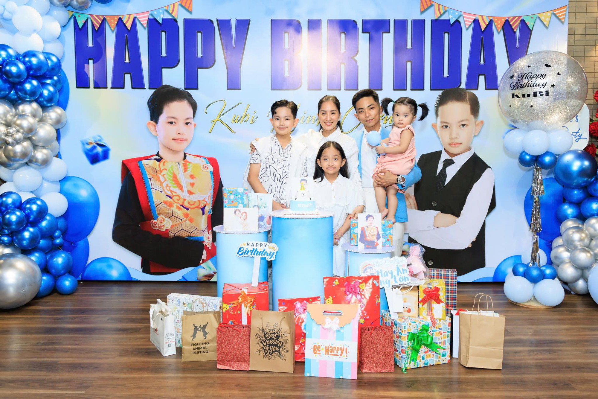 Con trai Khánh Thi - Phan Hiển 10 tuổi đã cao lớn ấn tượng, thành tích 2 lần vô địch thế giới mới đáng nể- Ảnh 2. Con trai Khánh Thi - Phan Hiển 10 tuổi đã cao lớn ấn tượng, thành tích 2 lần vô địch thế giới mới đáng nể- Ảnh 2.