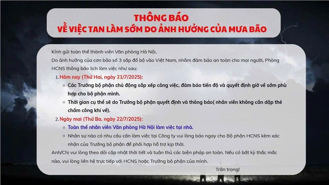Hà Nội trước giờ bão số 3: Nhiều công ty cho nhân viên làm online, dân văn phòng tranh thủ tan làm sớm né mưa giông - Ảnh 2. Hà Nội trước giờ bão số 3: Nhiều công ty cho nhân viên làm online, dân văn phòng tranh thủ tan làm sớm né mưa giông - Ảnh 2.