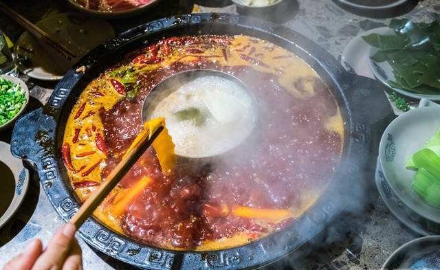 Ba thế hệ trong một gia đình cùng mắc ung thư, bác sĩ tiết lộ: Thói quen ăn "chết người" này chính là nguyên nhân- Ảnh 3. Ba thế hệ trong một gia đình cùng mắc ung thư, bác sĩ tiết lộ: Thói quen ăn "chết người" này chính là nguyên nhân- Ảnh 3.