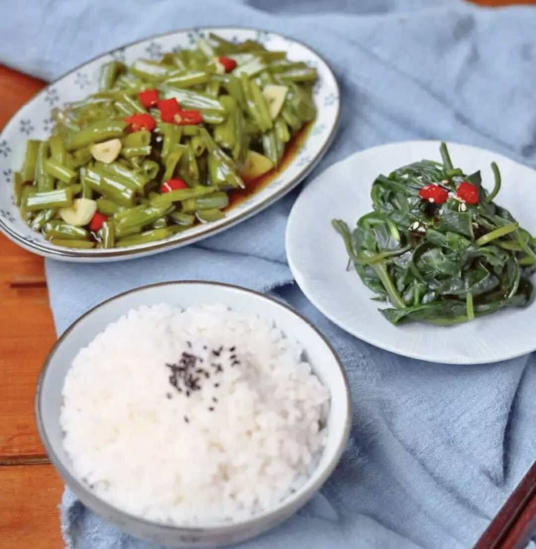 Không phải xào tỏi hay luộc, mua 1 bó rau muống về làm theo cách này sẽ được 2 món cực ngon, vừa nhanh lại dễ - Ảnh 6. Không phải xào tỏi hay luộc, mua 1 bó rau muống về làm theo cách này sẽ được 2 món cực ngon, vừa nhanh lại dễ - Ảnh 6.