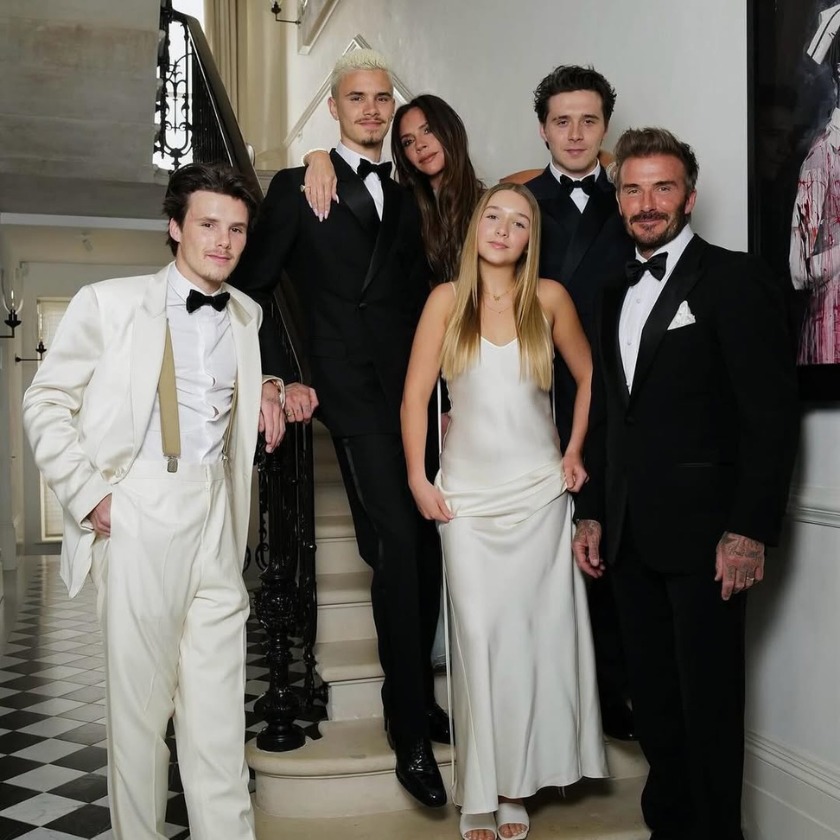 Sự thật đằng sau hình ảnh hoàn hảo nhà Beckham: Victoria cao tay giúp chồng "vượt qua sóng gió" - Ảnh 11. Sự thật đằng sau hình ảnh hoàn hảo nhà Beckham: Victoria cao tay giúp chồng "vượt qua sóng gió" - Ảnh 11.
