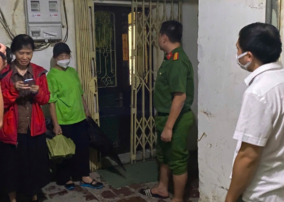 Trực tiếp: Bão số 3 đổ bộ đất liền Hưng Yên - Ninh Bình; CSGT Hà Nội khuyến cáo người dân hạn chế ra đường- Ảnh 28. Trực tiếp: Bão số 3 đổ bộ đất liền Hưng Yên - Ninh Bình; CSGT Hà Nội khuyến cáo người dân hạn chế ra đường- Ảnh 28.