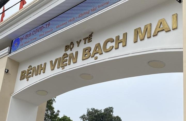 Bát nháo phòng khám tên 'Bạch Mai', bệnh viện cảnh báo người bệnh cẩn trọng - Ảnh 1.