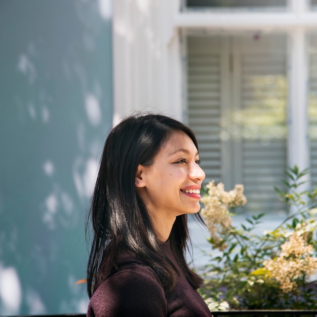 cheerful-beautiful-asian-woman53876-21888-1753179735750559626712-1753201442608-17532014478061617190146.jpg