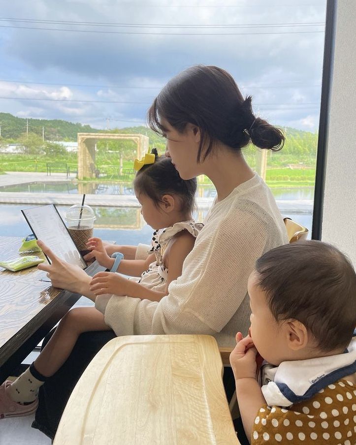 Phụ huynh thú nhận phải trốn vào nhà vệ sinh, cần hơn 2 ngày để Phụ huynh thú nhận phải trốn vào nhà vệ sinh, cần hơn 2 ngày để
