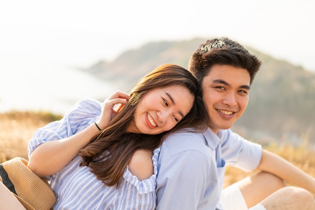 happy-young-asian-couple-love-having-good-time-park1339-80875-1753180149566758588443-1753201440259-17532014405011837020390.jpg