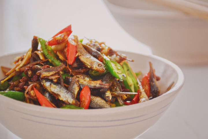 3 món mặn ngày mưa bão dễ làm, giá rẻ và cực kỳ đưa cơm - Ảnh 1. 3 món mặn ngày mưa bão dễ làm, giá rẻ và cực kỳ đưa cơm - Ảnh 1.